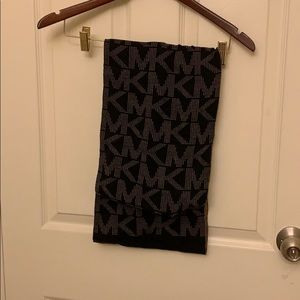 Michael Kors scarf